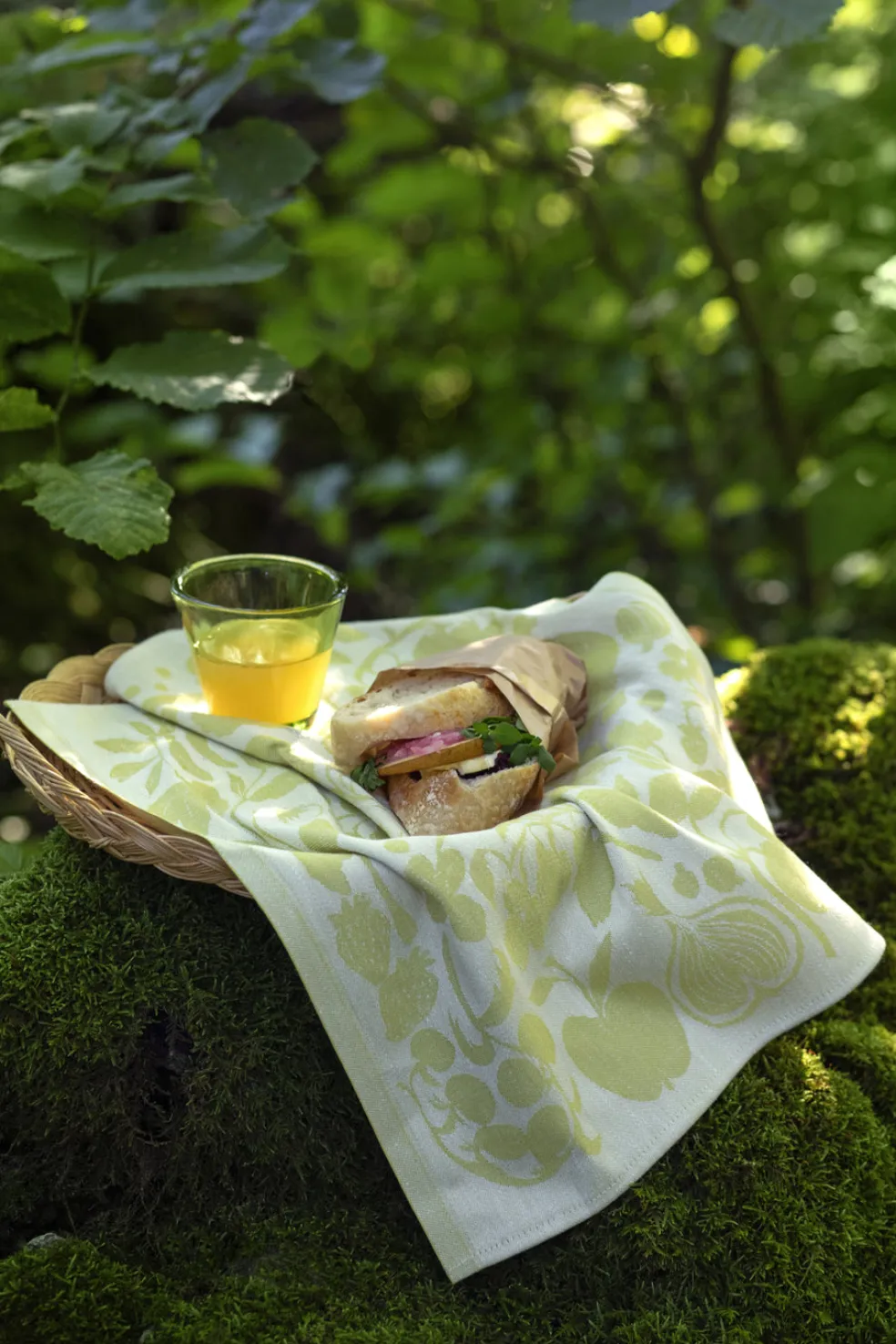 Pyyhe Lapuan Kankurit Puutarha 46x46cm, valko-lime