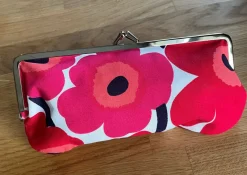 Silmälasikukkaro Marimekko Mini Unikko valkoinen, punainen