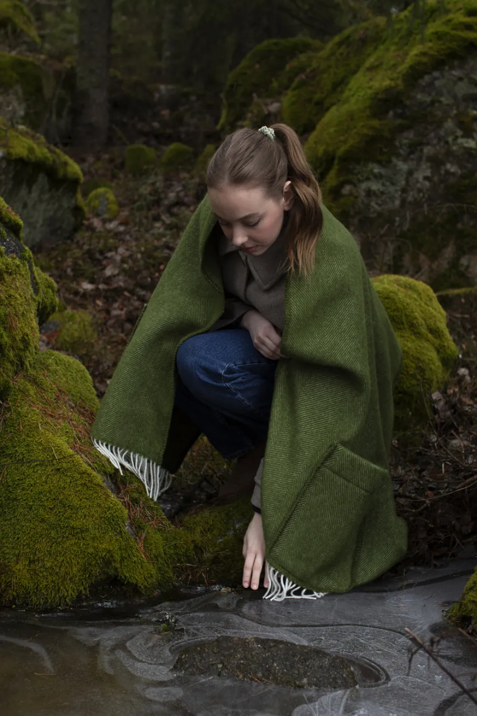Taskuhuivi Lapuan Kankurit Arvo valko-oliivi