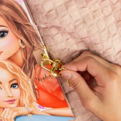 TOPModel Päiväkirja & rannekoru